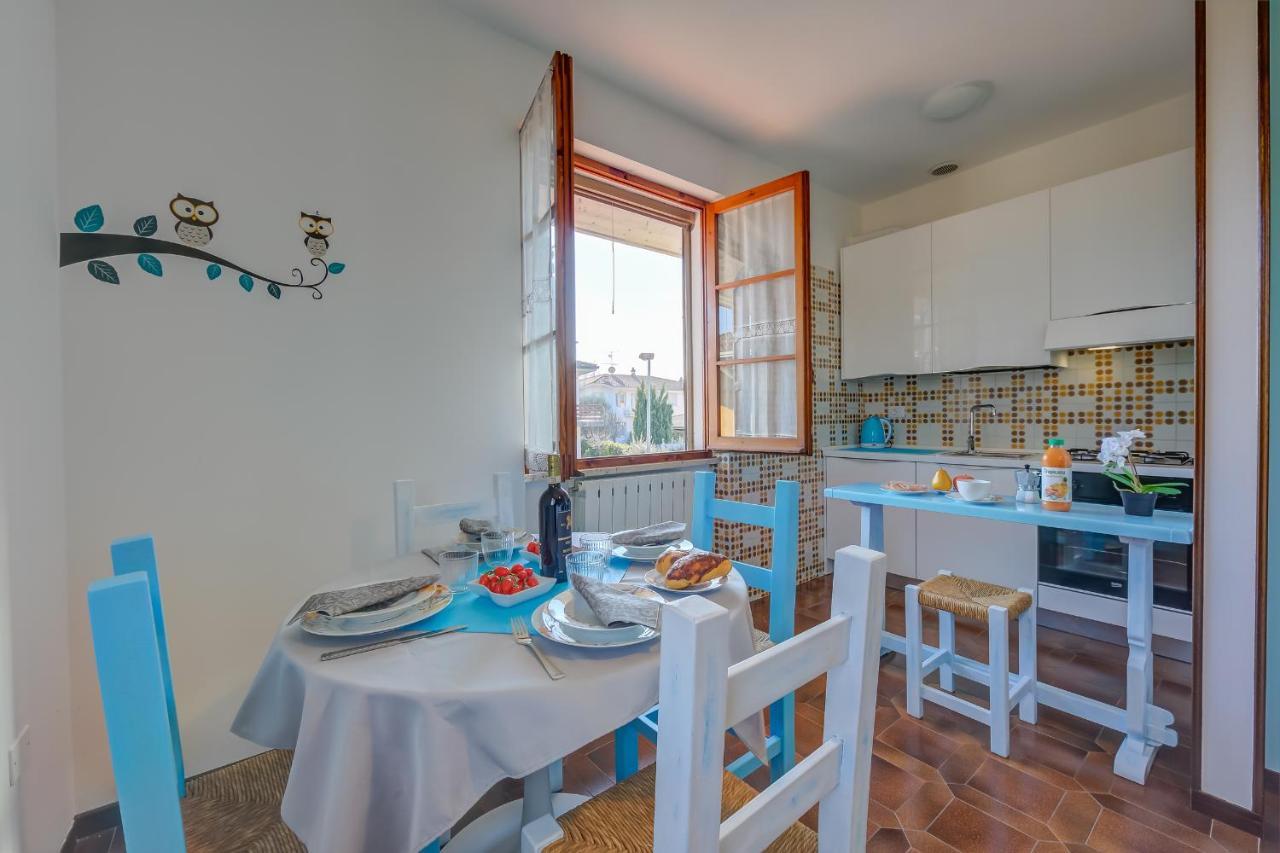 Villa Fiorita Apartments - Happy Rentals Сирмионе Экстерьер фото