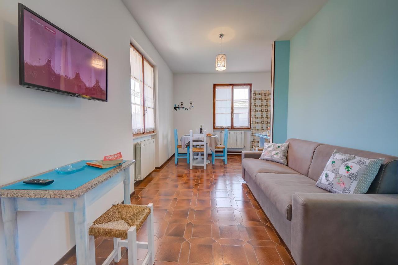 Villa Fiorita Apartments - Happy Rentals Сирмионе Экстерьер фото