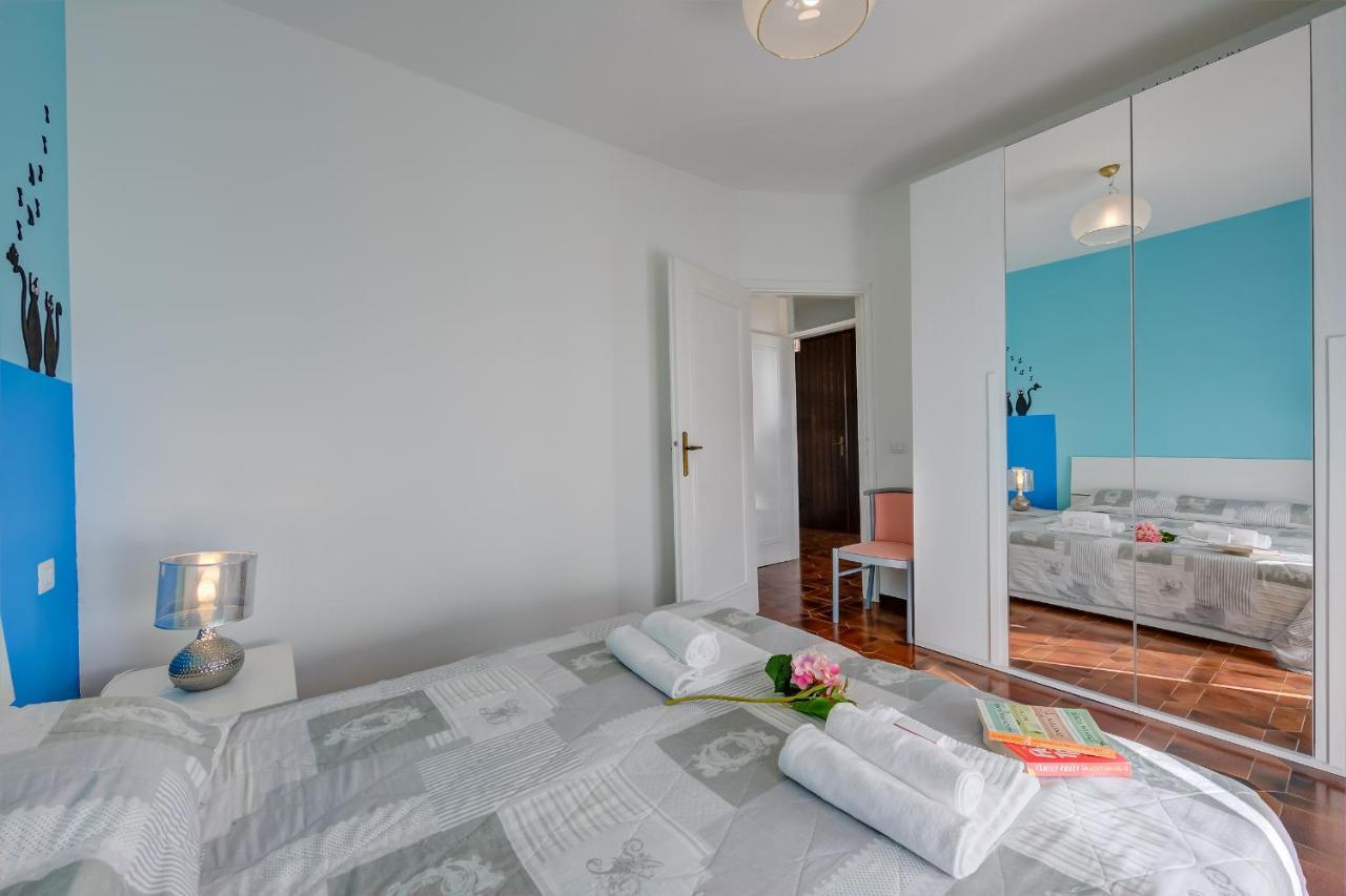 Villa Fiorita Apartments - Happy Rentals Сирмионе Экстерьер фото