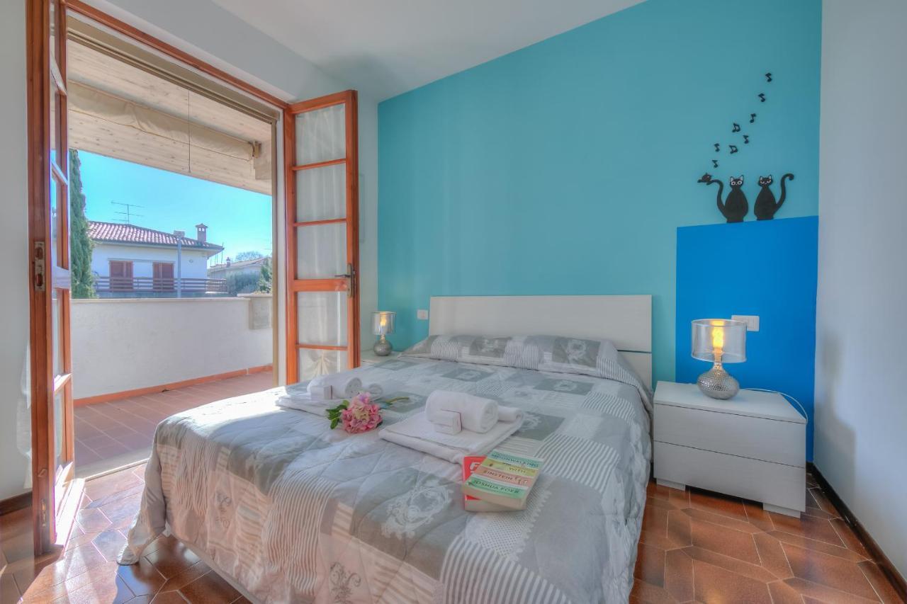 Villa Fiorita Apartments - Happy Rentals Сирмионе Экстерьер фото